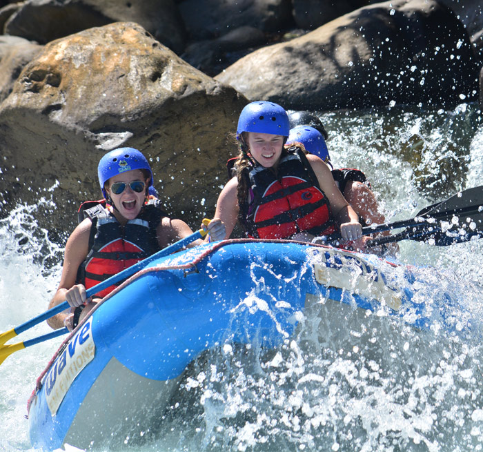 LA FORTUNA / ARENAL Sarapiqui Rafting